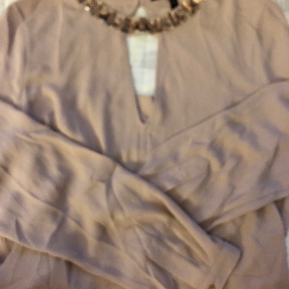 Tops - Picture 3 of 4